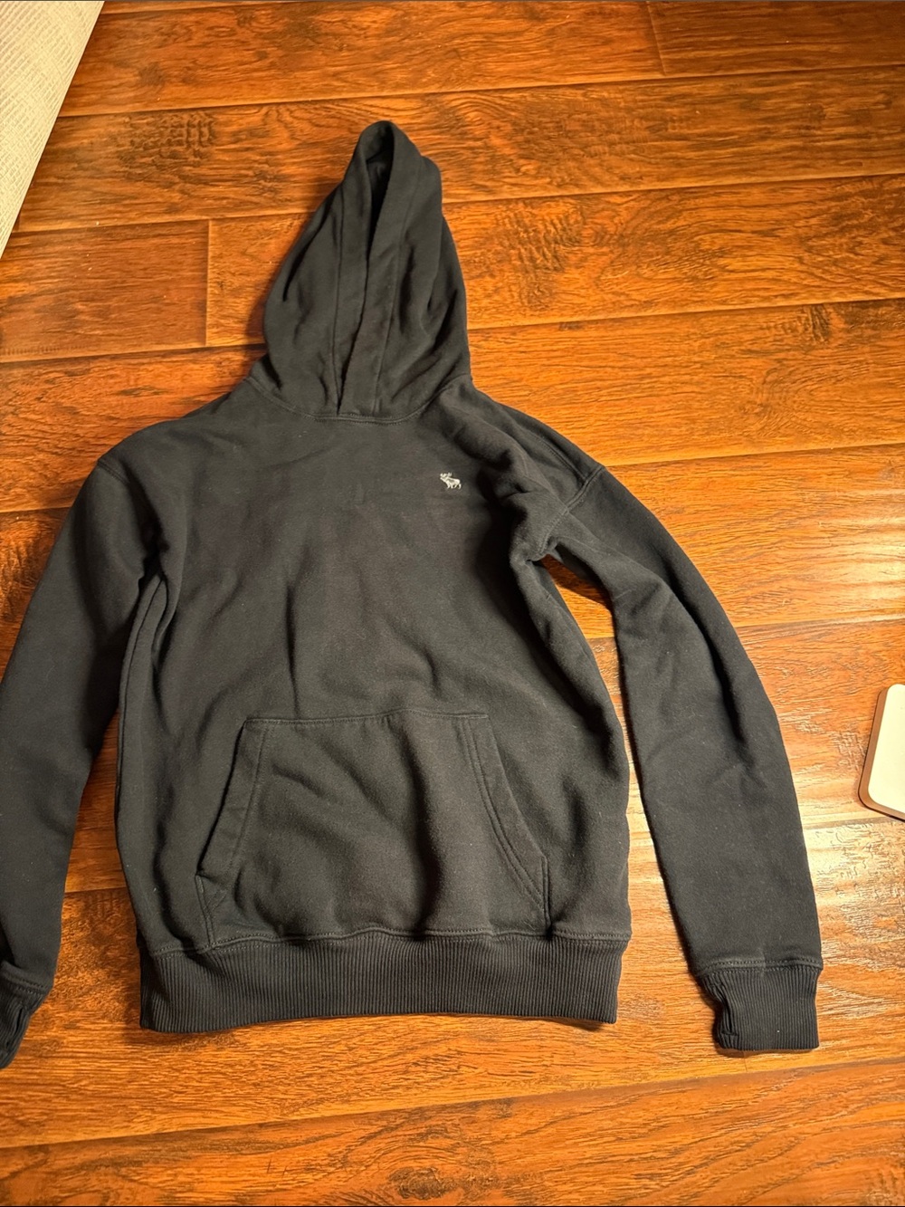 abercrombie kids Black Hooded Sweatshirt. Youth 11/12 like new